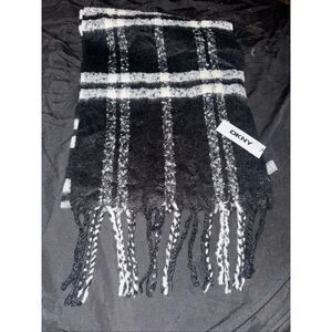 NWT DKNY scarf